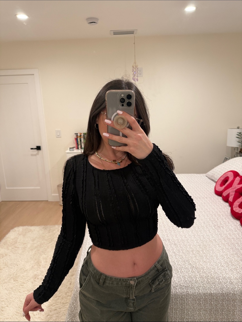Black Long-Sleeve Ribbed Cropped Top - Women